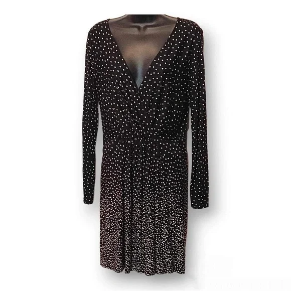 polka dot patterned dress - Picture 1 of 2